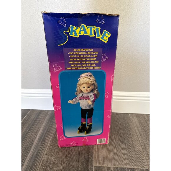 Vintage 1990 Skatie Katie Rollerblading Doll New in Box - Picture 4 of 7
